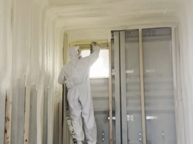 Проводим утепление модульного дома 30 кв.м. из морского контейнера  ППУ с закрытой порой.